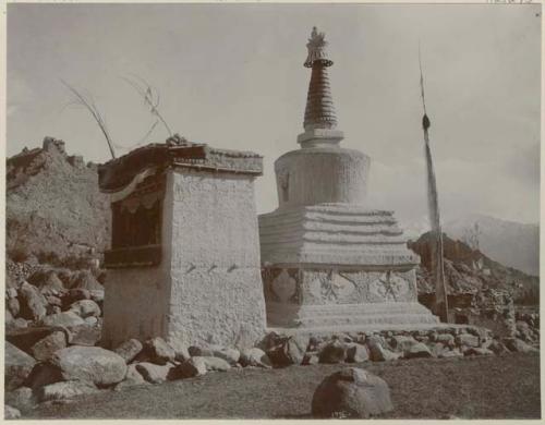 Leh Palace spires with Mani stones