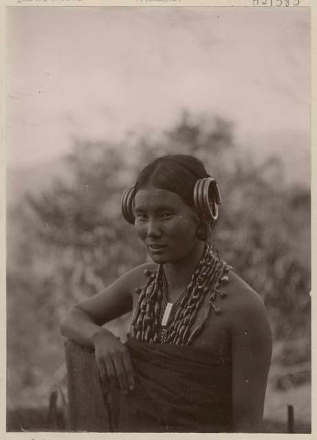 Women wearing jewelry