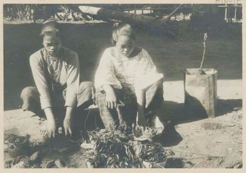 Bagobo women dyeing hemp