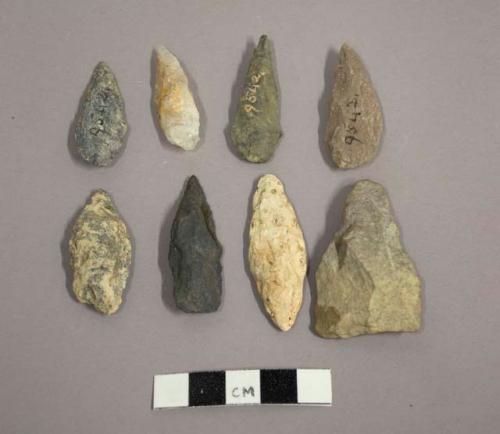 Rude arrowheads, leaf pattern