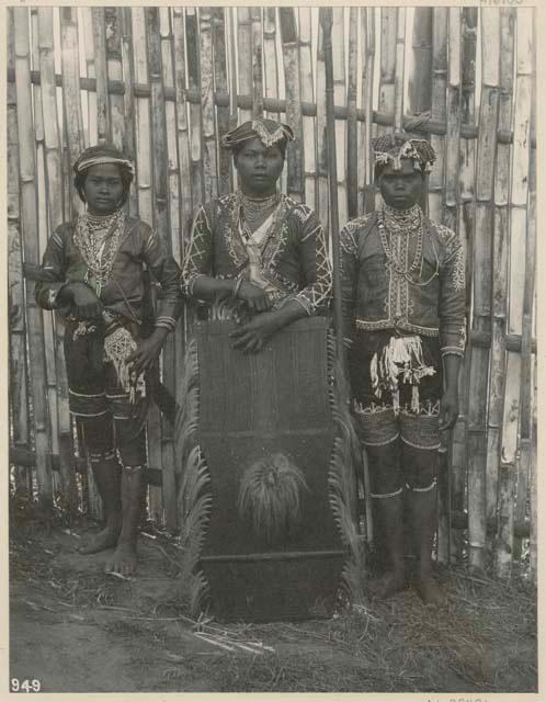 Bagobo warriors. Taken at the St. Louis Exposition in 1904