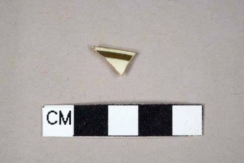 Brown banded factory decorated pearlware rim sherd