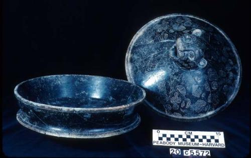 Dish with jaguar effigy lid (cover pot 1, dish pot 2)