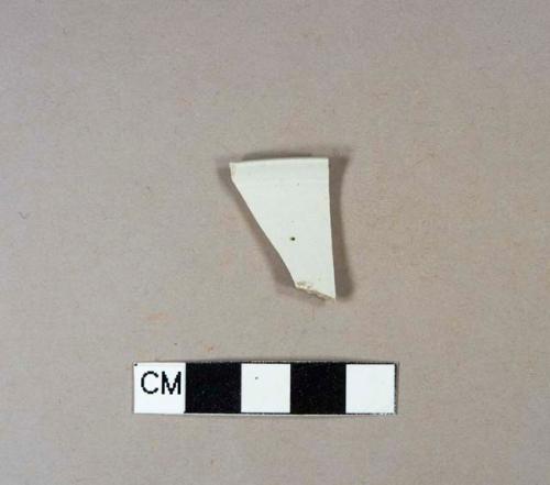 Undecorated white salt glaze stoneware rim sherd