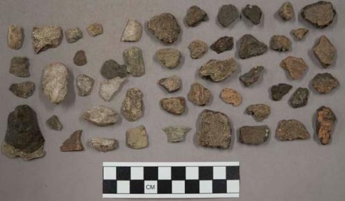 20 quartz pieces; 61 stone pieces; 33 unglazed pieces pottery