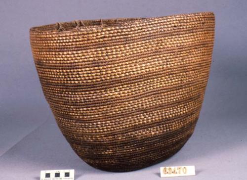 Imbricated basket