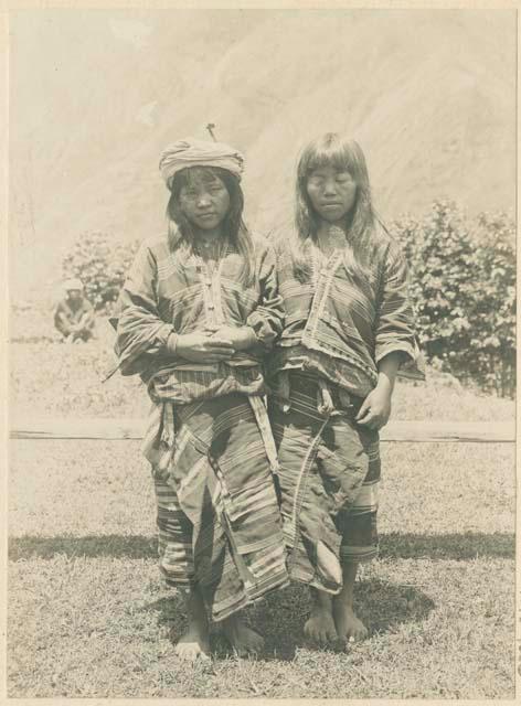 Two Igorot women