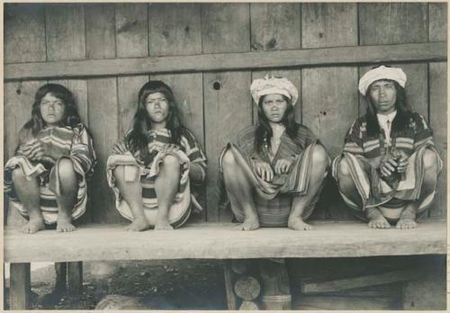 Gabi and Geenai, with their mother and their aunt