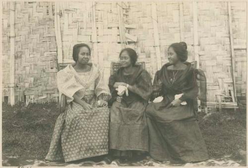 Three Ilocano girls from Echague