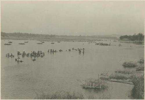 Ilocano residents and laundresses washing in river