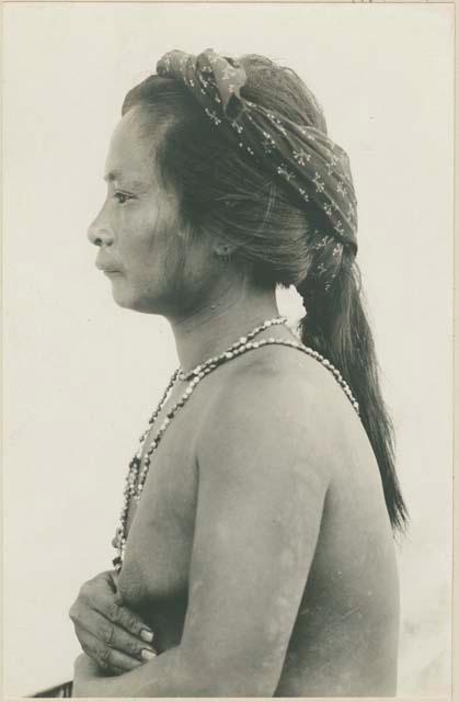 Profile of Ilongot woman