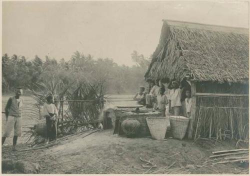 Boiling plant for evaporating brine