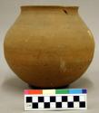 Earthen pot (olla)