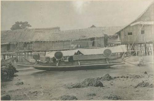 Sultan's state canoe