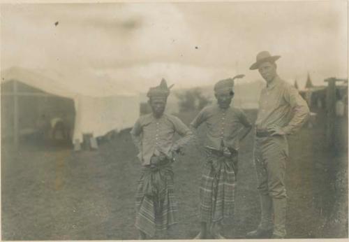 Men at fort in Siassi