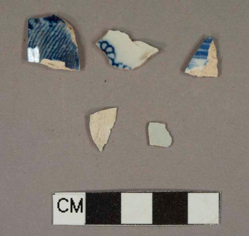 Ceramic, earthenware, pearlware, undecorated (2); blue transfer printed molded (1); blue transfer printed (2), body sherds