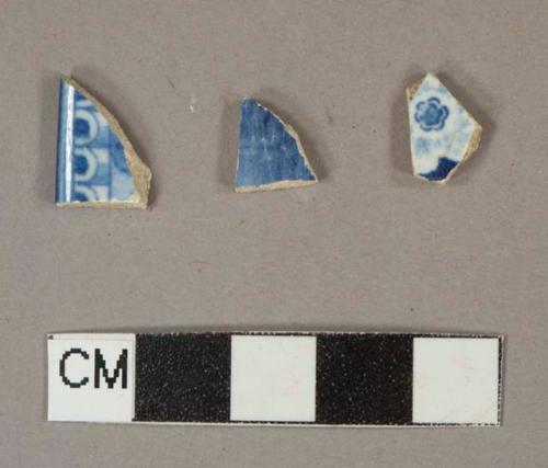 Ceramic, earthenware, pearlware, blue transfer print, body and rim sherds