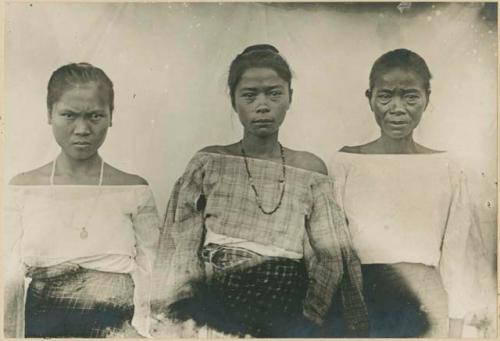 Visayan women of Negros Occidental