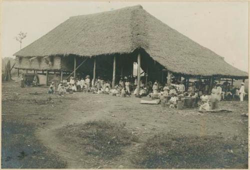 Market at hacienda of Gil Lopez