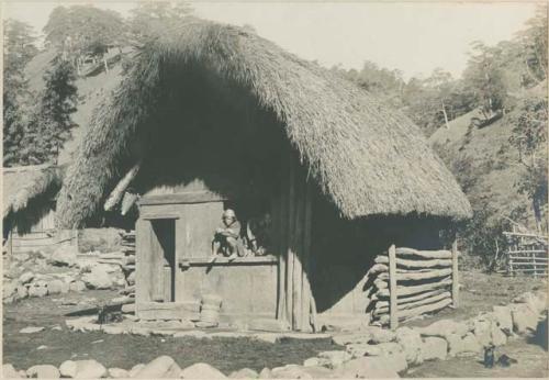 Tinguian house at Balbalasan, Kalinga pattern