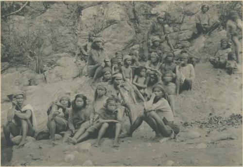 Tingian men, women and children