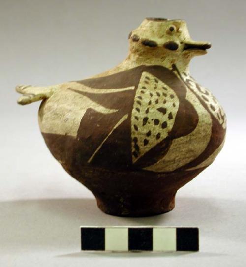 Bird shaped vessel