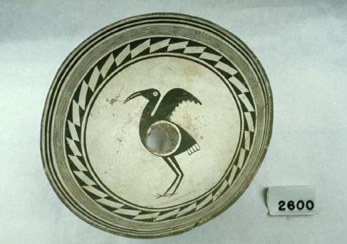 Bowl with ibis design
