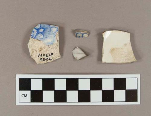 Whiteware vessel body fragments, 2 fragments with blue transferprinted decoration