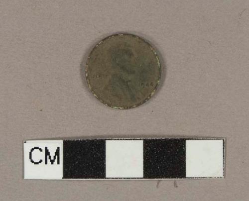 Copper alloy American penny, wheat motif, date: 1944