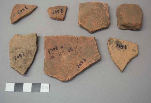 El Calvario plain potsherds