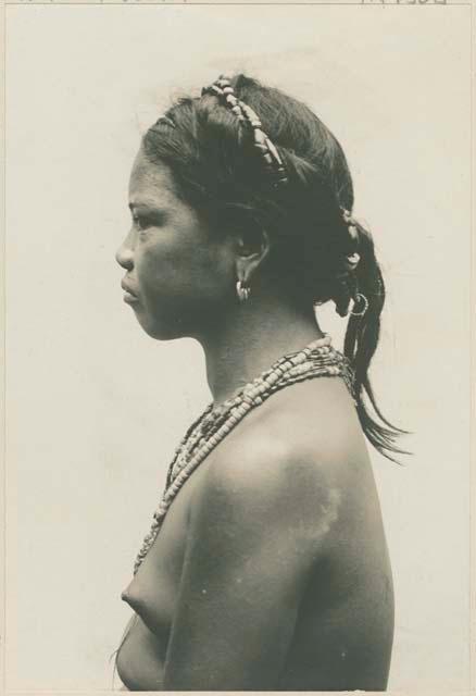 Tinguian woman, profile