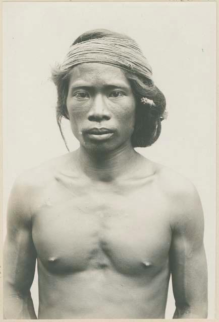 Tinguian man, showing typical dress