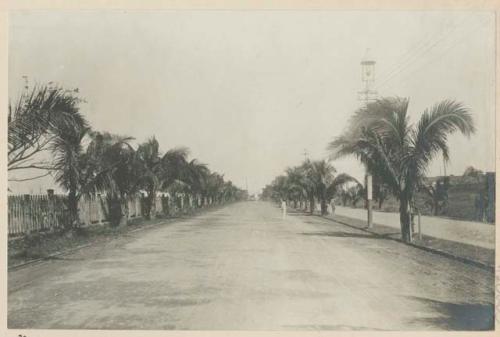 Malecon drive and walk