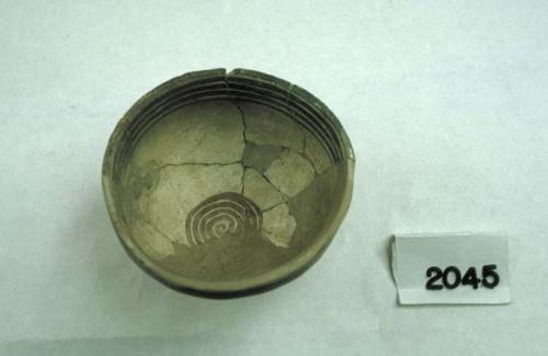 Bowl with geometric design