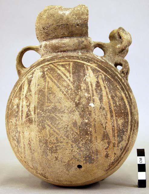 Pottery vessel