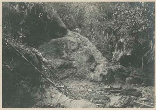 Ore bed, old Hison mine, Bulacan