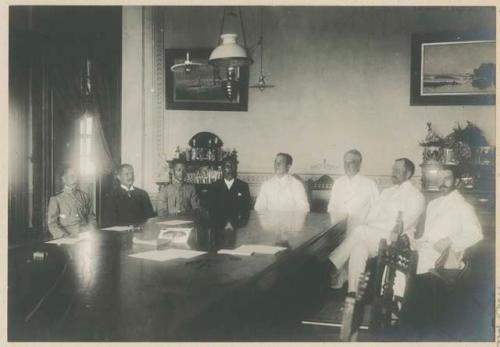 Captain Zialcita, Señor Barreto, General Gregorio del Pilar, Gracio Gonzaga, Mr. Schurman; Colonel Denby, the writer and Secretary MacArthur