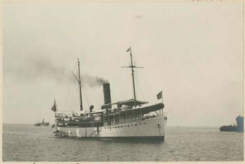 Survey ship  "Fathomer", Manila Bay