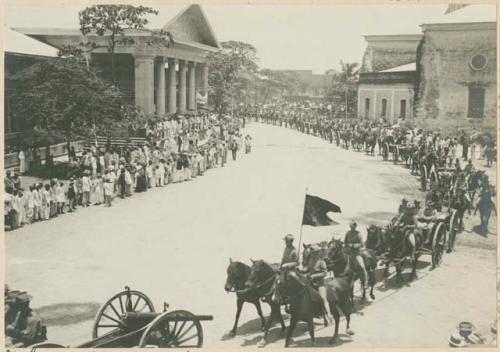 Artillery in procession escorting Governor Taft