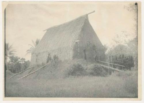 Chief's house at Nakulakula