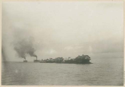 Launches towing cascos loaded with troops