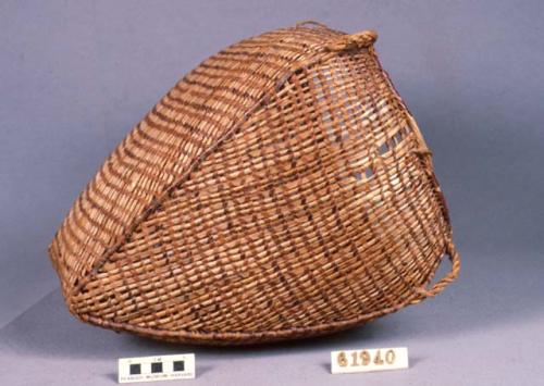 Carrying basket