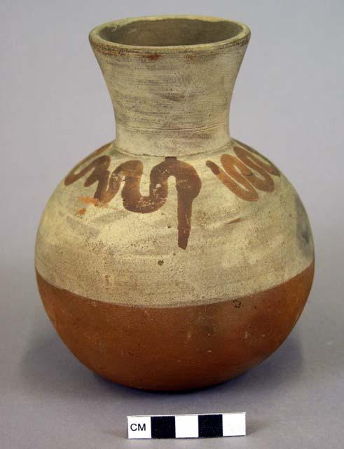 Vase, red and buff ware