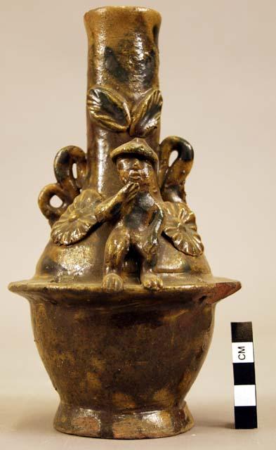 Pottery vessel