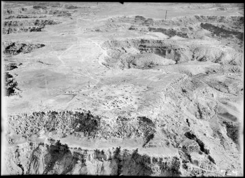 Awatovi aerial photo, Shimopovi from east