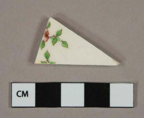 Polychrome transferprinted earthenware vessel body fragment, white paste, lead glaze