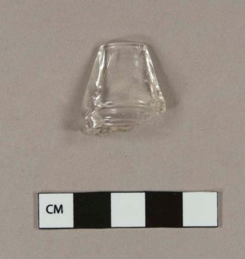 Colorless bottle glass rim fragment, with brandy finish