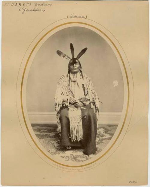 Portrait of Minji-Conjou Chief To-ki-ya-wi-ka-kte; Yankton