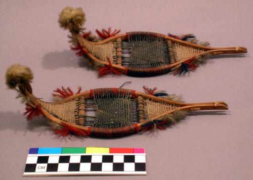 Models of voyageur Indian snow shoes