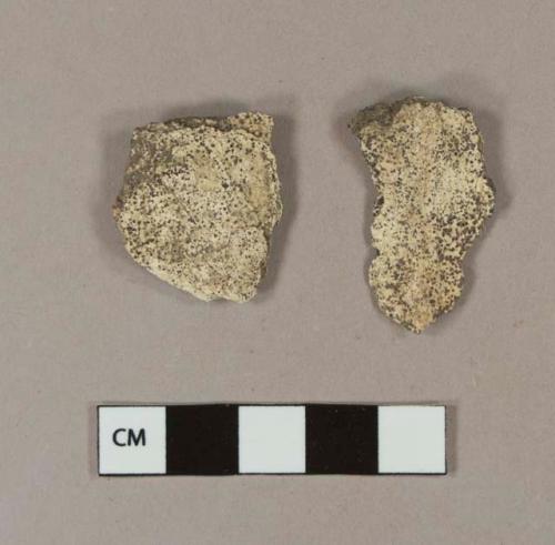 Clinker fragments